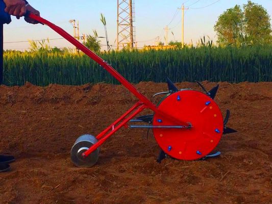 Impulso da mão que cultiva o plantador da semente do milho do GV do equipamento das ferramentas para a planície